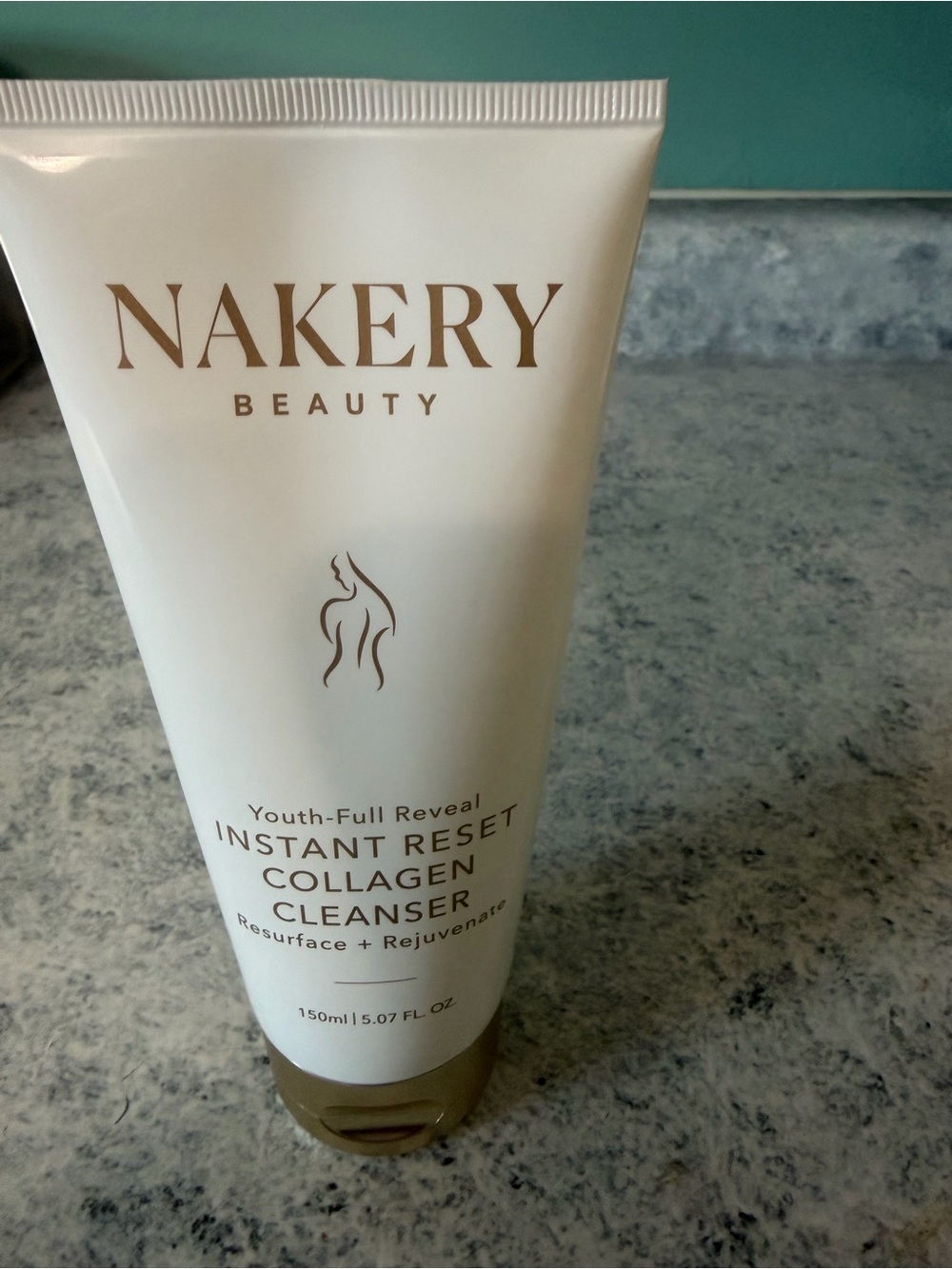 Nakery Beauty Instant Reset Collagen Cleanser — White